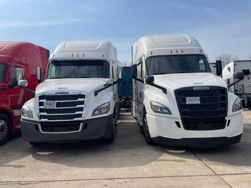For SALE 2024 and 2023 Freightliner Cascadia!!!
