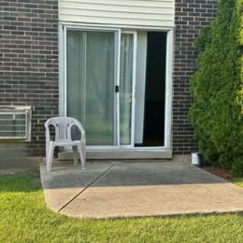 1 bedroom квартира в Des Plaines IL, Golf Mill Plaza  $1500