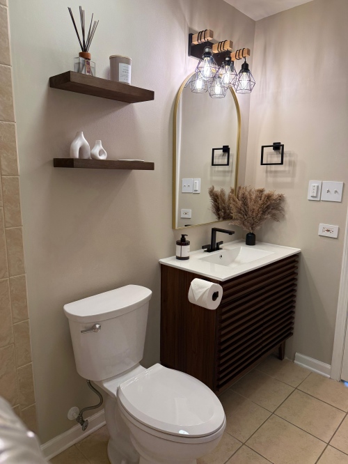 2 bedroom 2 bathroom available in Palatine IL