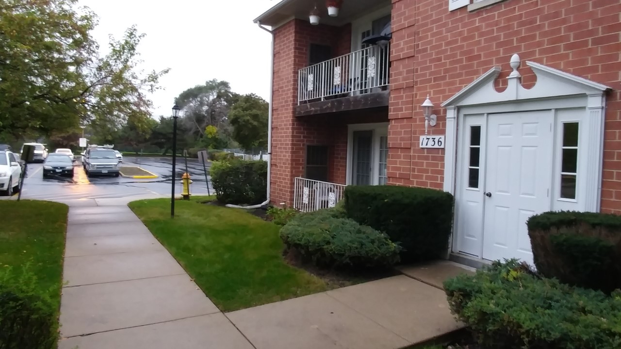 2br 2ba sec. floor, Mt Prospect, Sable Ln, May 1, $1700 