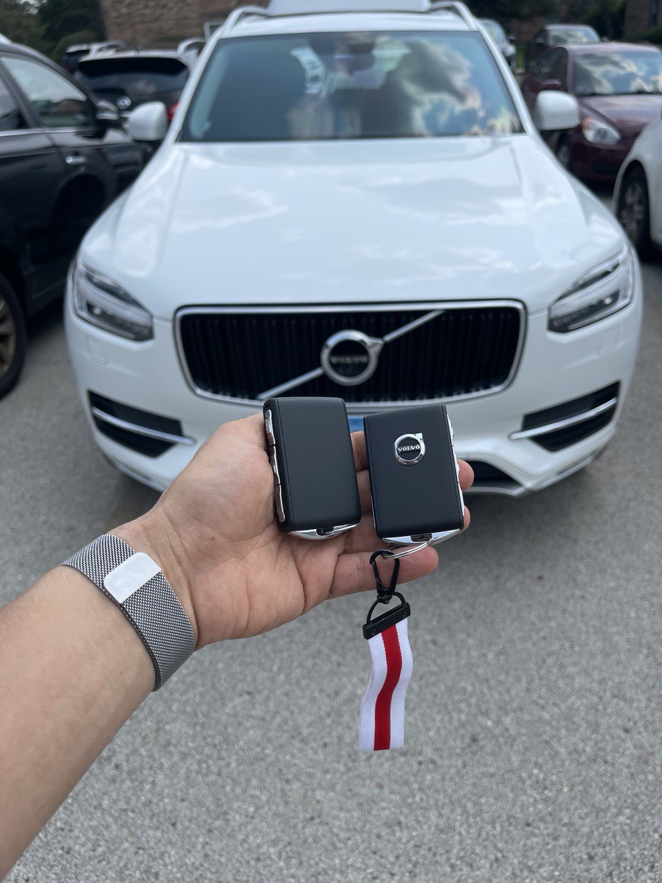 Дубликаты ключей на авто. Любые марки с выездом к вам.