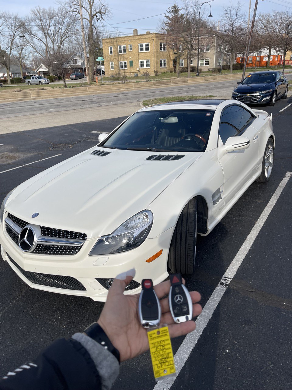 Дубликаты ключей на авто. Любые марки с выездом к вам.